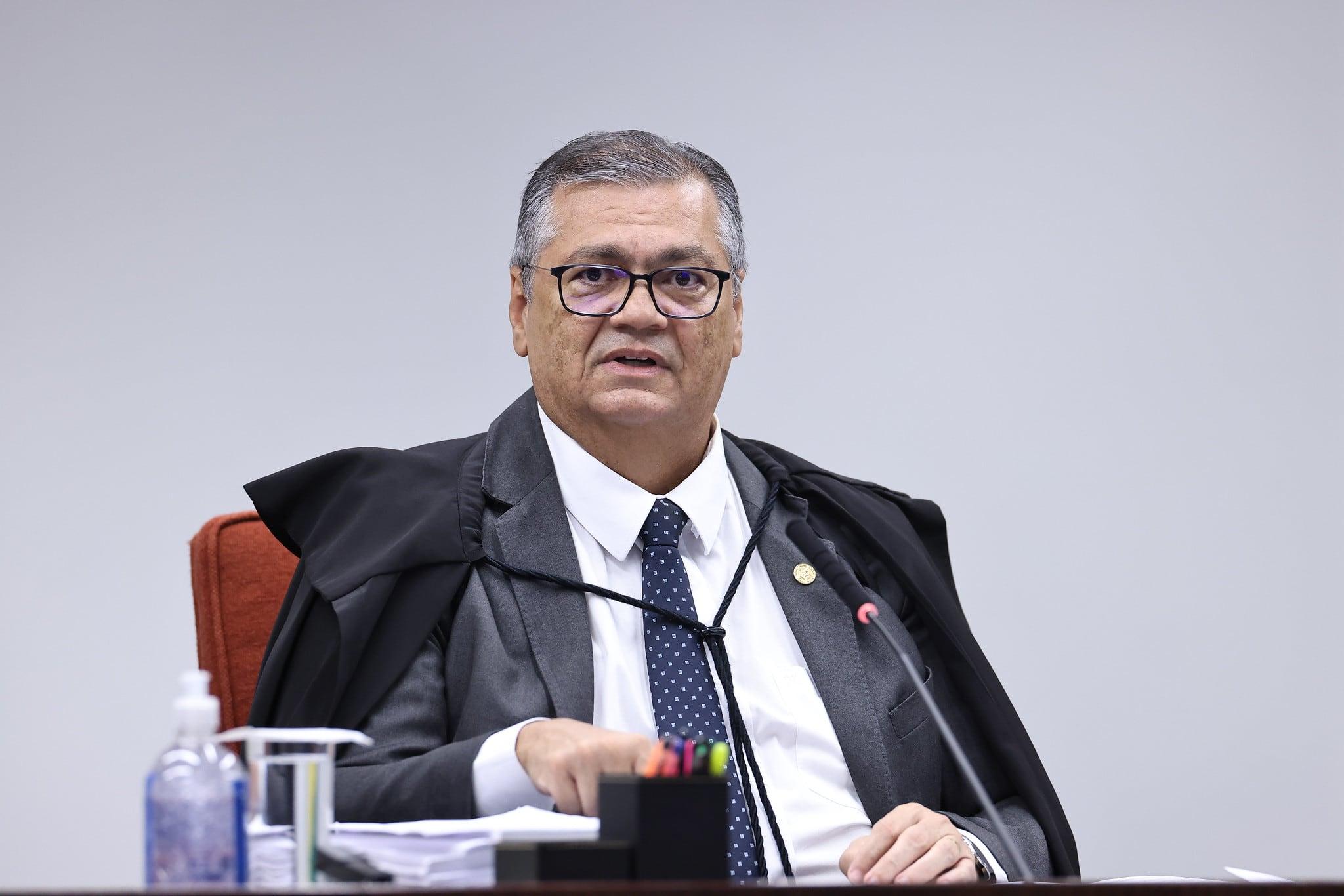 Dino tira sigilo de investigação sobre possível uso de emendas para financiar “Dark Horse”