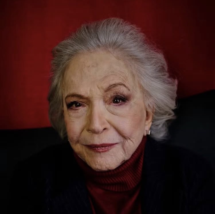 Nathália Timberg volta aos palcos aos 97 anos em espetáculo inédito ao lado de Carla Marins